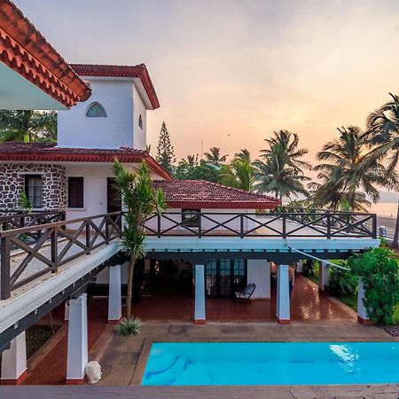 Saffronstays Sea La Vie Danda Bagian luar foto