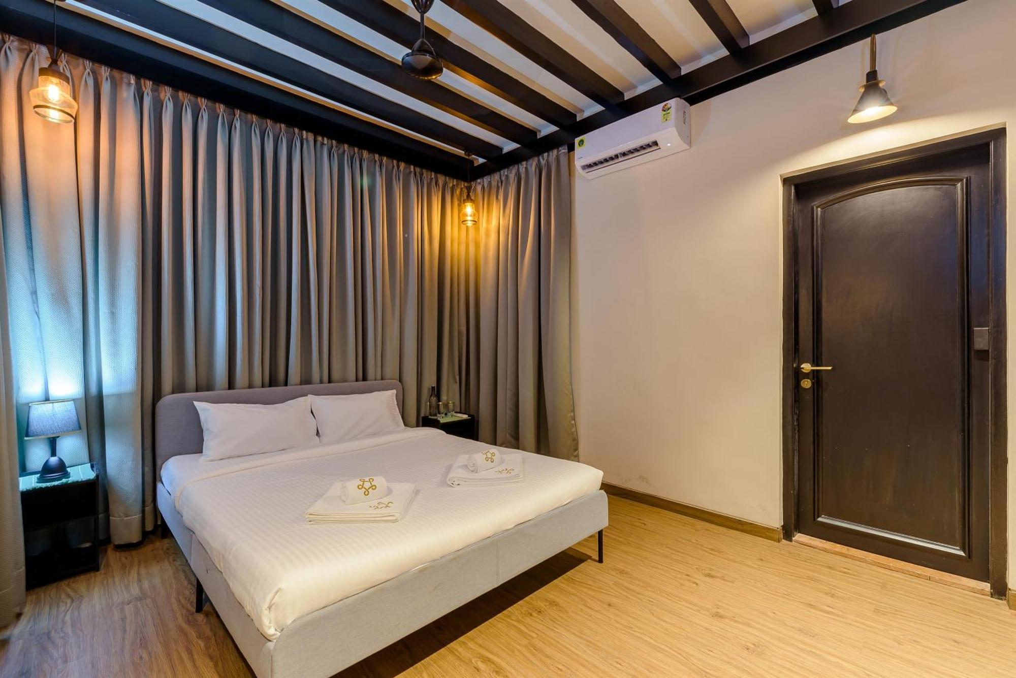 Saffronstays Sea La Vie Danda Bagian luar foto