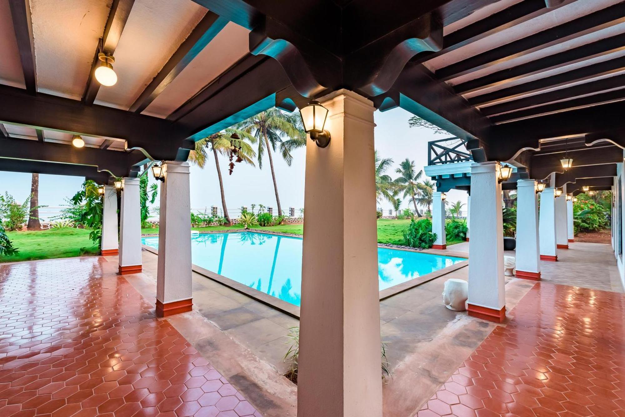 Saffronstays Sea La Vie Danda Bagian luar foto