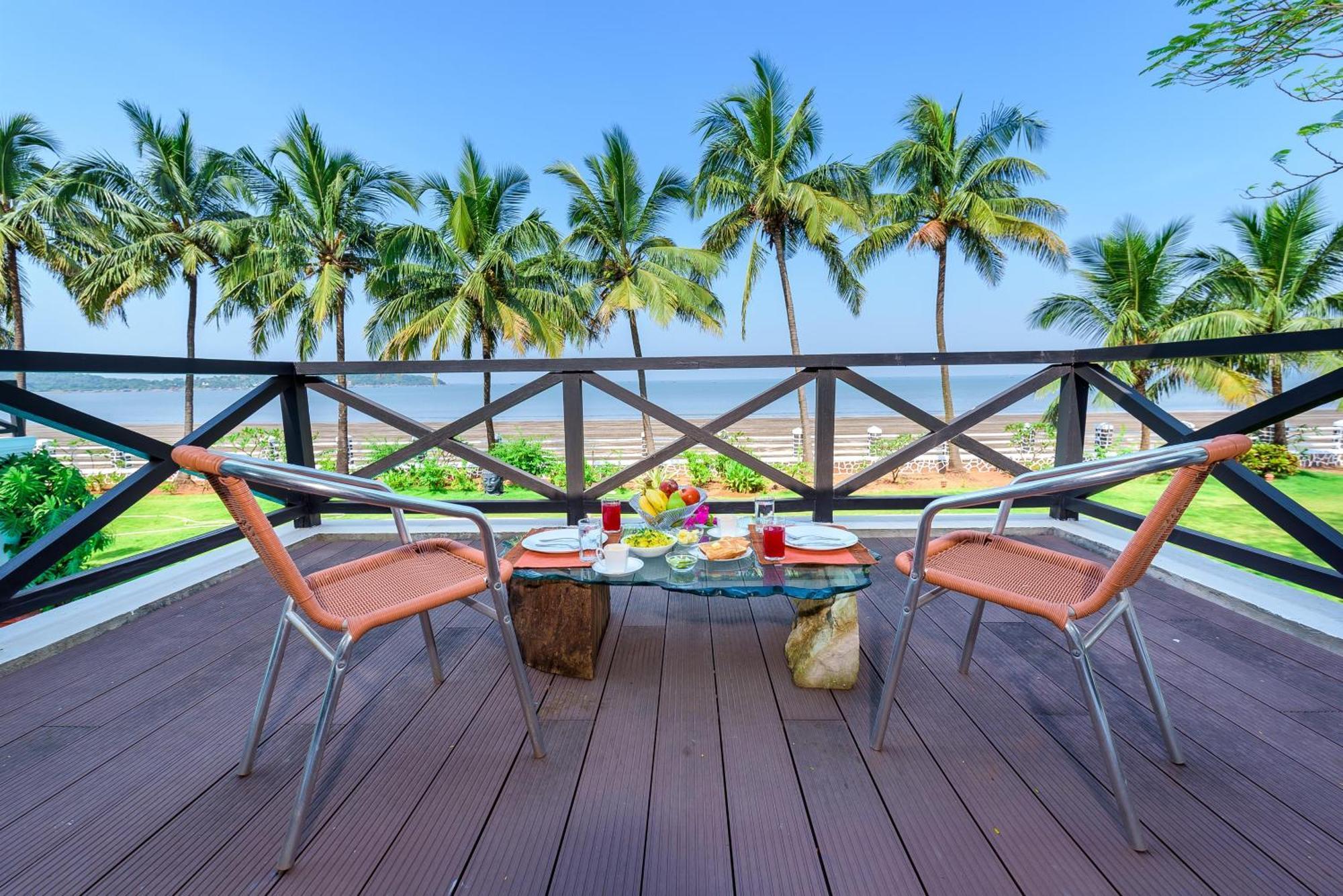 Saffronstays Sea La Vie Danda Bagian luar foto