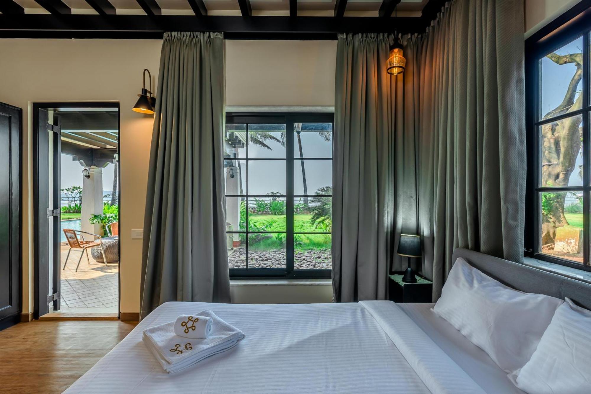 Saffronstays Sea La Vie Danda Bagian luar foto