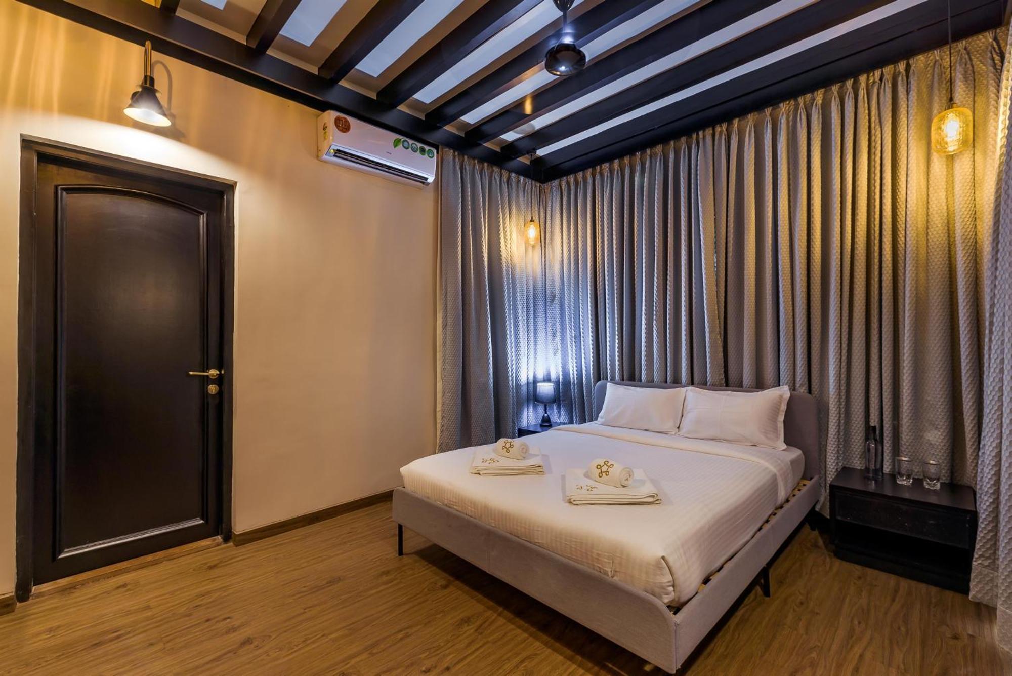 Saffronstays Sea La Vie Danda Bagian luar foto